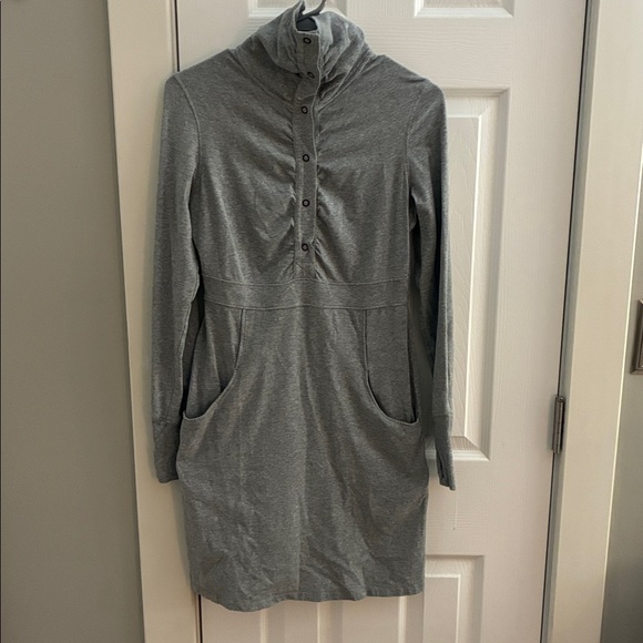 Athleta Gray Long Sleeve Hooded Dress - Picture 2 of 7